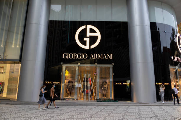 Istoria unui gigant al modei – Giorgio Armani